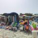 Villasimius, la denuncia in spiaggia di un disabile: “Gli ambulanti occupano la passerella della spiaggia, nessuno interviene per aiutarmi”