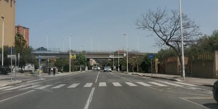 Rivoluzione piste ciclabili a Cagliari: il Comune fa marcia indietro per salvare i parcheggi al Cep e alla Fonsarda