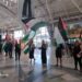 Sit-in pro Palestina all’aeroporto di Elmas, è polemica: «Nessuna discriminazione sui passeggeri»