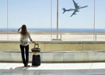 A 20 anni lascia la Sardegna per lavoro: «Vorrei tornare, ma qui troverei solo 800 euro al mese»