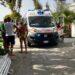 Panico al Poetto, giovane turista francese col pedalò rischia di annegare: salvato da tre vigili del fuoco eroi