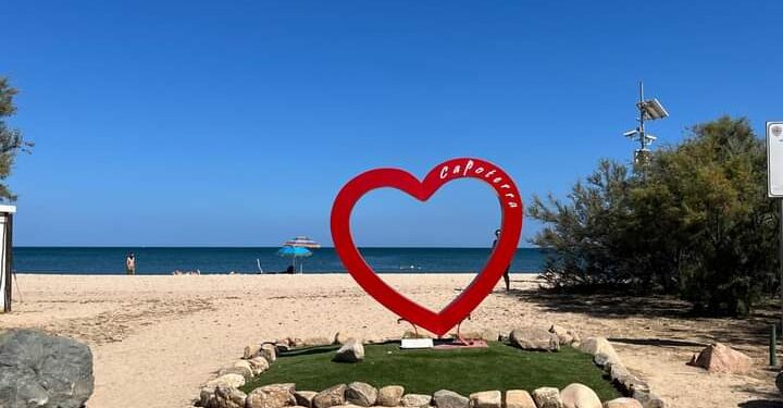 Choc a Capoterra, aggredita nei parcheggi a Maddalena spiaggia: l’uomo ha rischiato il linciaggio