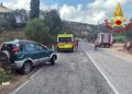 Arzachena, esce di strada con l’auto sulla Sp59: un uomo soccorso dai vigili del fuoco