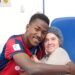 Il dolce saluto a Yael da una sua fan: “Vorrei tenerti la mano, ce la farai”