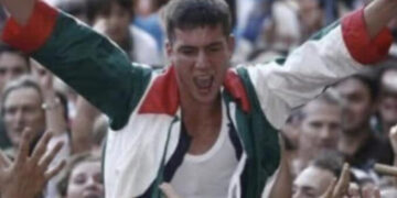 Inarrestabile Tittia, vince per la 13esima volta il Palio di Siena: trionfo (con caduta) per il fantino di Nurri