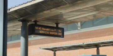Cagliari, metro bloccata nelle ore più calde: «Servizio fermo per temperature elevate, sui treni si soffocava»