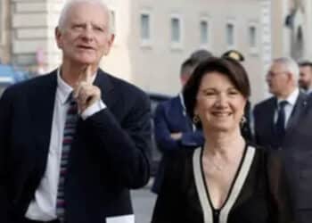 Ritrovato il corpo di Luigi Cavallari, marito della ministra Roccella: era disperso nel lago di Vico