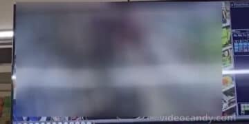 Cagliari, ladro ruba indisturbato in un market: le immagini della videosorveglianza lo inchiodano (VIDEO)