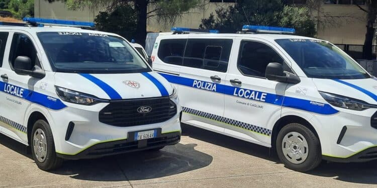 Cagliari, due nuovi mezzi in dotazione alla Polizia locale per il servizio di infortunistica stradale