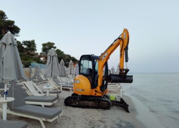 Santa Margherita di Pula, il rispetto della fascia libera lungo la battigia pare poco conosciuto