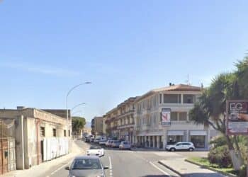 Quartucciu, pietra lanciata contro una macchina in corsa: nuova segnalazione di una possibile truffa