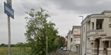 Selargius, ragazzino picchiato dal branco: lasciato steso a terra in mezzo alla strada mentre i genitori lo attendevano per cena