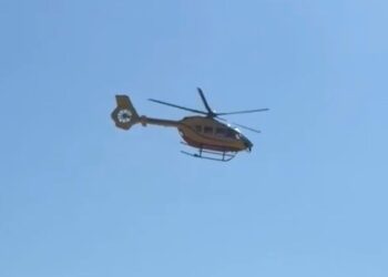 Chia, la ragazza ferita dal barcone dei migranti è una turista di 18 anni: braccia fratturate, ha rischiato di annegare