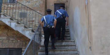 Cagliari, perseguitava la ex: 33enne finisce in carcere dopo divieto avvicinamento e braccialetto elettronico