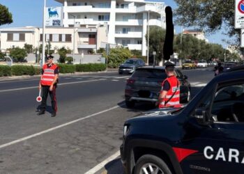 La sicurezza non va in vacanza, scattano i super controlli di Ferragosto su strade, spiagge e nei locali
