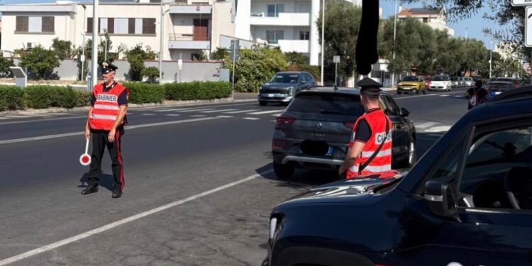 La sicurezza non va in vacanza, scattano i super controlli di Ferragosto su strade, spiagge e nei locali