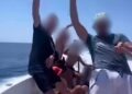 “Ecco l’agenzia di viaggi dei clandestini algerini, arrivano in Sardegna e festeggiano”