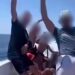 “Ecco l’agenzia di viaggi dei clandestini algerini, arrivano in Sardegna e festeggiano”