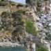 Una discarica a cielo aperto lungo la litoranea per Villasimius