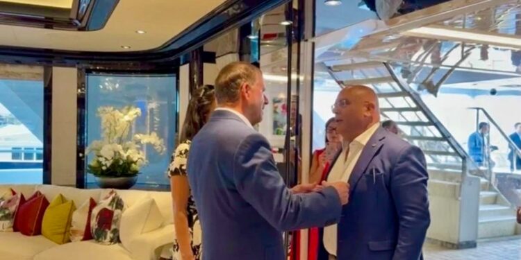 Pecorino Romano, il Consorzio chiede l’azzeramento dei dazi Usa: Maoddi incontra l’ambasciatore Fertitta, farà lui da ponte con Trump