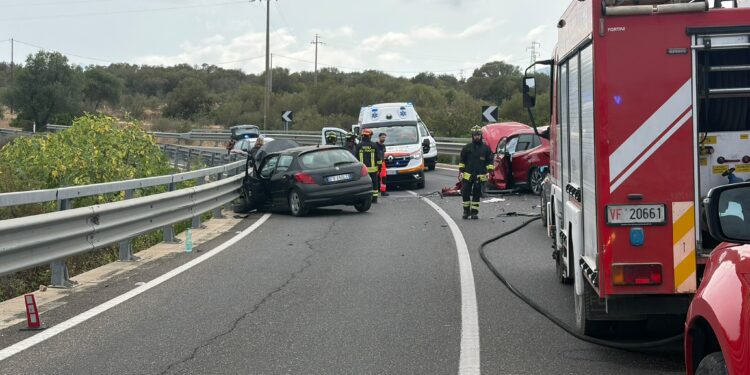 Scontro sulla 125, 3 feriti in codice rosso (VIDEO)
