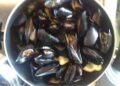 La cultura nel piatto, cozze aglio e prezzemolo