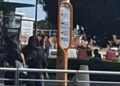 Cagliari, pretendono di viaggiare senza biglietto, tre stranieri scappano in piazza Matteotti e strattonano un controllore del Ctm