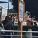 Cagliari, pretendono di viaggiare senza biglietto, tre stranieri scappano in piazza Matteotti e strattonano un controllore del Ctm
