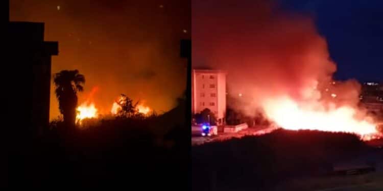Grosso incendio in via Spriano, tra Pirri e Monserrato: a fuoco un canneto