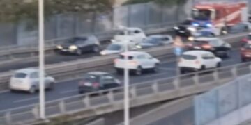 Cagliari, ennesimo tamponamento sull’Asse Mediano: traffico nel caos
