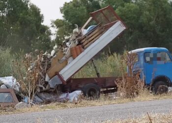 Quartu Sant’Elena, rifiuti abbandonati e bruciati: individuati i responsabili grazie al sistema di videosorveglianza