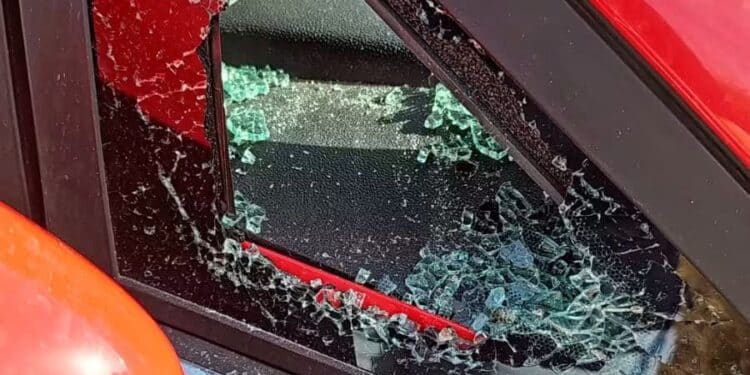 Quartu Sant’Elena, a Margine Rosso nuovo giro di finestrini spaccati: “300 euro di danni”