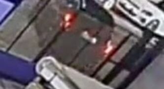 Pirri, topi d’auto scavalcano il cancello di un’azienda e rovistano all’interno dei mezzi parcheggiati