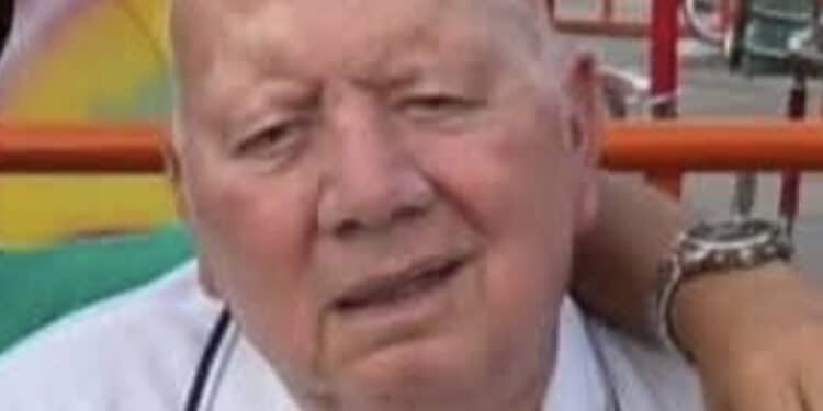 Cagliari piange Antonio Steinhous, il signore del mitico “brucomela” al Poetto