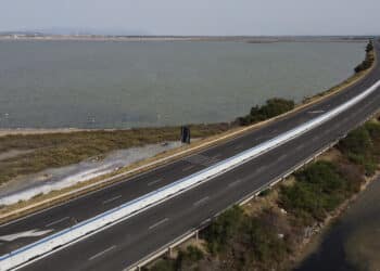 Cagliari, al via i lavori di sostituzione delle barriere centrali lungo la statale 195: restringimenti delle carreggiate per due mesi
