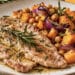 La cultura nel piatto, scaloppine di vitello al rosmarino con zucca arrosto, cipolla rossa e ceci croccanti