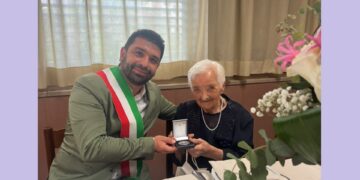 Antonina Melis compie 100 anni, festa in famiglia a Cagliari