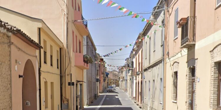 Tragedia a Serramanna, cadono in due dallo scooter: muore un 17enne