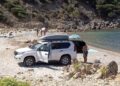 Teulada, a Cala Antinoli turisti cafoni parcheggiano in spiaggia: identificati e multati