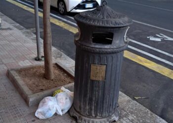 Cagliari: “Tari alle stelle e strade sporche, in via Pergolesi degrado, incuria e inciviltà”