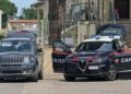 Regolamento di conti fra sardi e stranieri con bastoni e spranghe davanti al centro accoglienza di Monastir