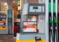 Lunghe file e carburante esaurito anche in Sardegna: “Incredibile esultare per un prezzo altissimo”