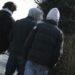 Baby gang in azione a Selargius: spedizione punitiva contro un ragazzo con sassi, spranghe e coltelli