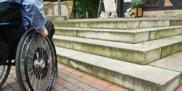 Cagliari, via le barriere architettoniche: un milione di euro per abbattere ostacoli e rendere gli spazi più accessibili