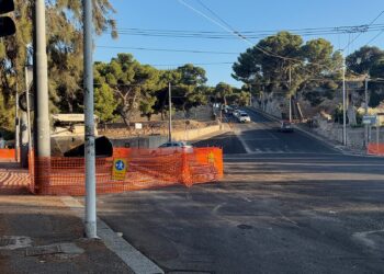 Cagliari, Piazza d’Armi cambia volto: la rotatoria è in costruzione, ma il traffico fa già discutere (VIDEO)