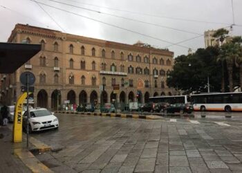Cagliari: risse, coltelli e minacce di morte: “In piazza Matteotti situazione fuori controllo”