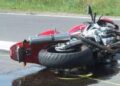 Cagliari, ennesimo incidente stradale paralizza il traffico: scontro tra auto e moto in via del Fangario