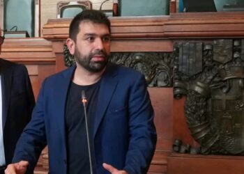 Cagliari: “La violenza non è solo vetrine infrante, è quella silenziosa su milioni di cittadini”
