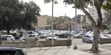 Multipiano in viale Trento, la Cagliari che protesta: “Così cancellate la nostra storia e il verde”