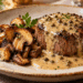 La cultura nel piatto: filetto al pepe verde con funghi dorati